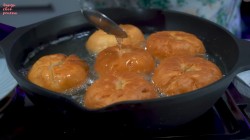 Классические беляши с сочной мясной начинкой - шаг 28