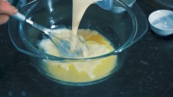 Классические беляши с сочной мясной начинкой - шаг 7