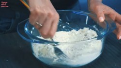 Ванильные кексы с грецкими орехами, изюмом и шоколадом