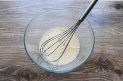 название картинки Простой кляр для рыбы с яйцом