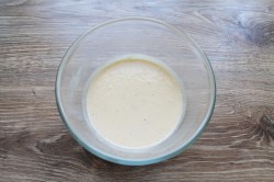 название картинки Простой кляр для рыбы с яйцом