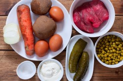 Классический оливье с мясом говядины - шаг 1