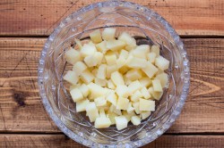 Классический оливье с мясом говядины - шаг 4