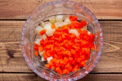 Классический оливье с мясом говядины - шаг 5