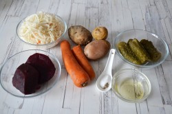 название картинки Классический винегрет с квашеной капустой