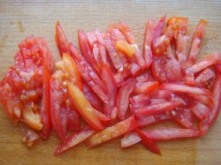 название картинки Классический Восточный Салат с колбасой