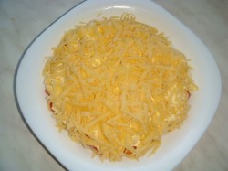 название картинки Классический Восточный Салат с колбасой