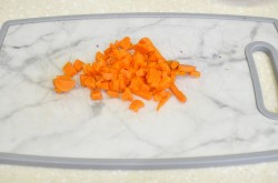 Классическое оливье курицей - шаг 5