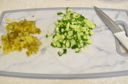 Классическое оливье курицей - шаг 6