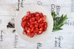 Клубничная сальса