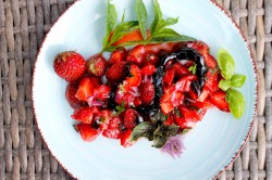 Клубничная сальса