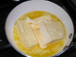 Кокосовые маффины с вишней