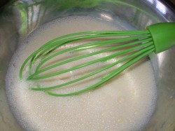 Кокосовые маффины с вишней