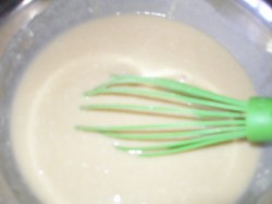 Кокосовые маффины с вишней