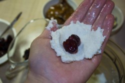 Кокосовые шарики с творогом