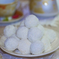 Кокосовые шарики с творогом