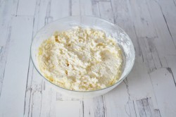 название картинки Пышные кокосовые сырники