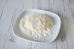 название картинки Пышные кокосовые сырники