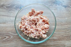 название картинки Колбаски Кеббе на мясорубке