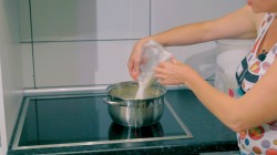 название картинки Компот из абрикосов без косточек на зиму с лимонной кислотой