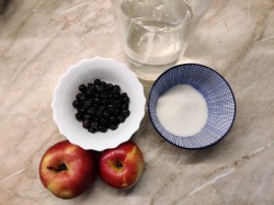 Компот из черноплодки и яблок на зиму