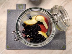 Компот из черноплодки и яблок на зиму