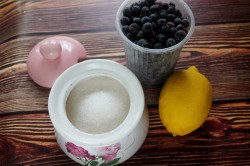 название картинки Компот из ирги на зиму