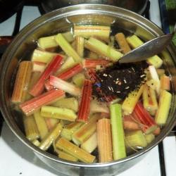 Компот из каркаде и ревеня - шаг 5