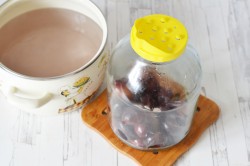 название картинки Компот из слив на зиму на 3 литровую банку