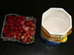 название картинки Компот из смородины и крыжовника на зиму