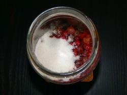 название картинки Компот из смородины и крыжовника на зиму