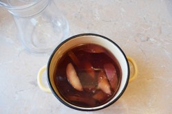 название картинки Компот из варенья и яблок