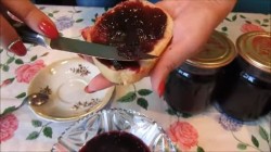 название картинки Конфитюр из синего винограда