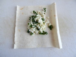 название картинки Конвертики из лаваша на сковороде