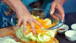 название картинки Корейский салат из кабачков и моркови