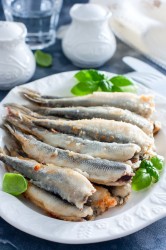 Корюшка жареная на сковороде - шаг 7