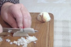 Корзиночки из слоеного теста с начинкой грибами