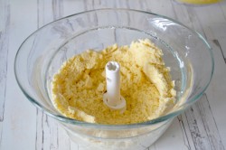 корзиночки с белковым кремом песочные