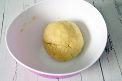 корзиночки с белковым кремом песочные