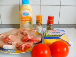 название картинки Свиная котлета на косточке запечённая в фольге