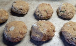 название картинки Котлеты фарша с гречкой на сковороде