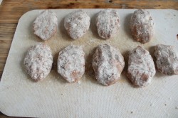 название картинки Котлеты из фарша говядины на сковороде