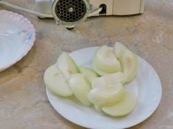 название картинки Сочные котлеты из фарша на сковороде