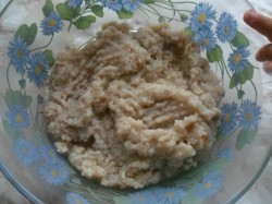 Котлеты из ячневой каши на воде - шаг 2 Котлеты из ячневой каши на воде - шаг 2