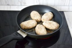 Котлеты из сайры консервированной