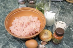 название картинки Котлеты из куриного фарша с овсяными хлопьями