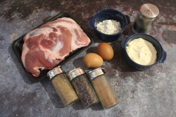 Сочные котлеты из рубленого мяса - шаг 1