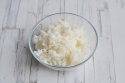 название картинки Котлеты из рыбных консервов с рисом