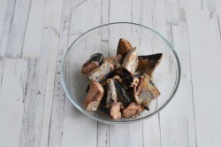 название картинки Котлеты из рыбных консервов с рисом