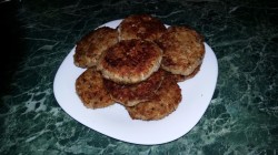 Рыбные котлеты из скумбрии